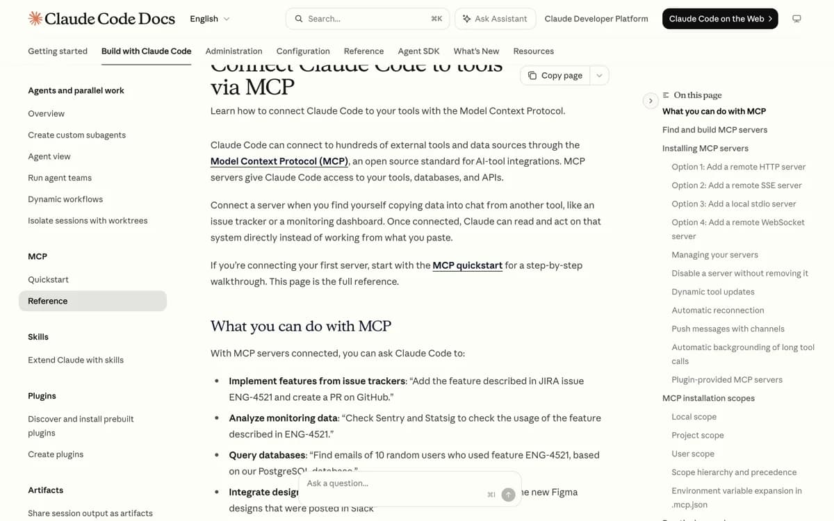 De officiele Claude Code-documentatie over MCP waarin staat dat tooldefinities standaard pas geladen worden als ze nodig zijn en waarin de limieten MAX_MCP_OUTPUT_TOKENS en MCP_TIMEOUT worden beschreven.