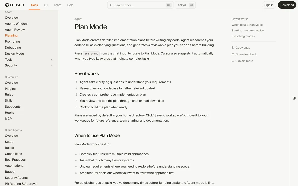 De officiele documentatie over Plan Mode in Cursor, met de workflow waarin de agent verhelderende vragen stelt, de codebase onderzoekt en een implementatieplan oplevert, de activering met Shift plus Tab, en de vermelding dat plannen standaard in je home directory worden opgeslagen met de knop Save to workspace om ze naar je project te verplaatsen.